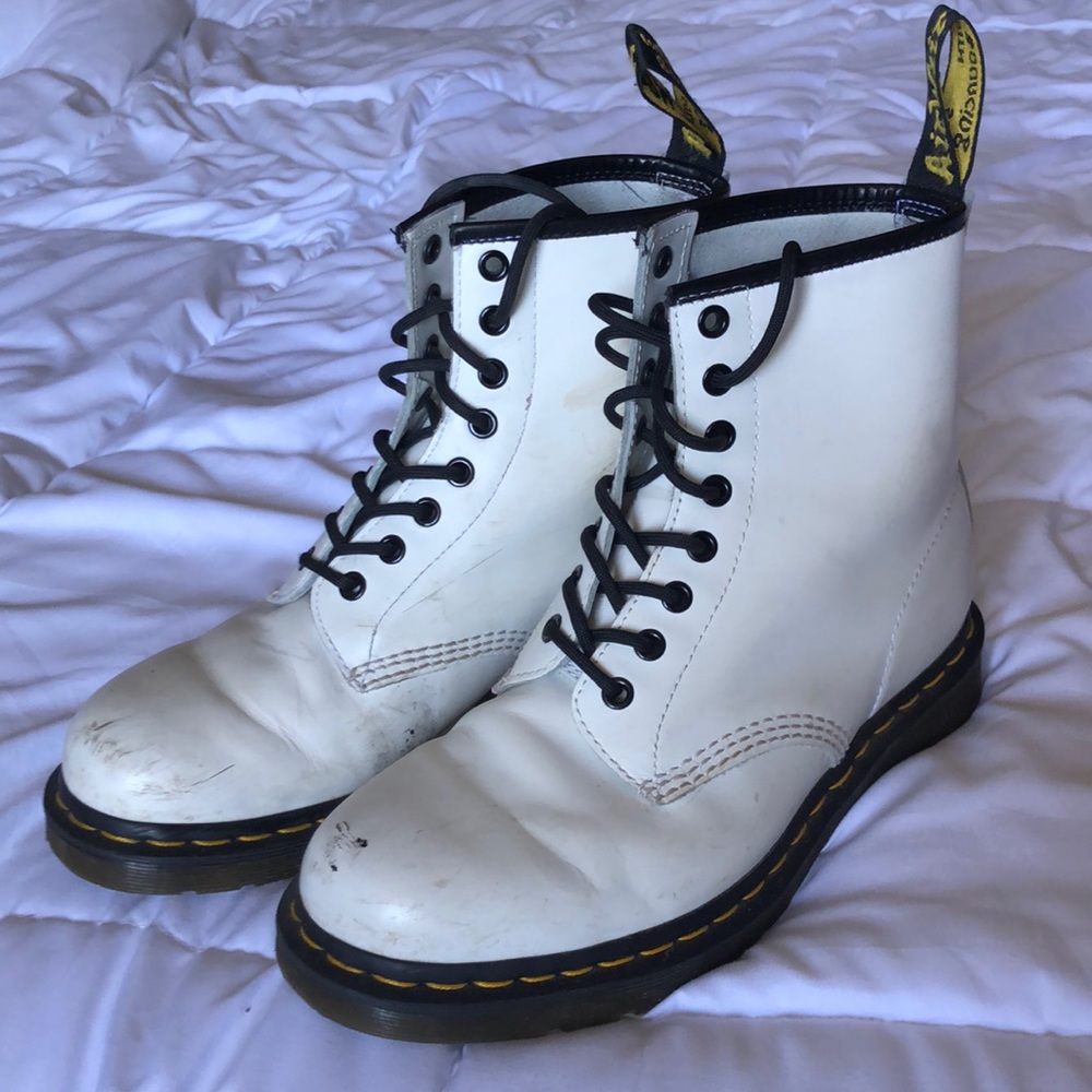White Dr. Marten’s Size 8 Women’s